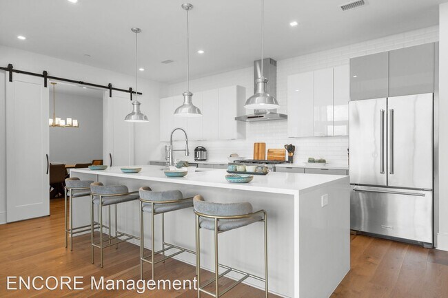 Foto del edificio - 3 br, 3 bath House - 788 West Marietta St ...