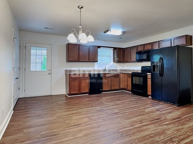 Foto del edificio - 6515 Mission Springs Ln
