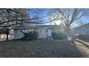 Building Photo - 8327 13th Ave S