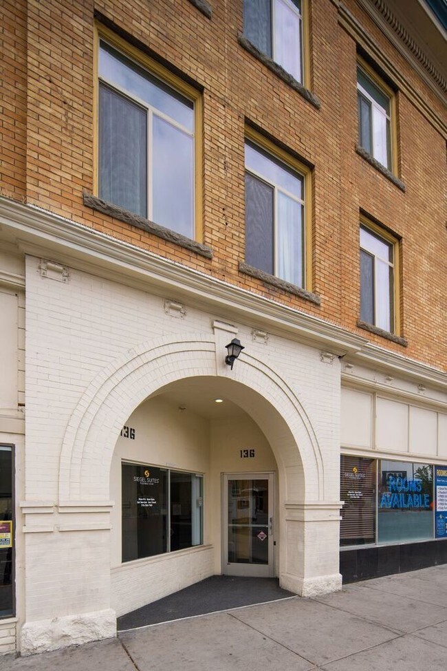 Siegel Suites Senator Apartments Reno, NV