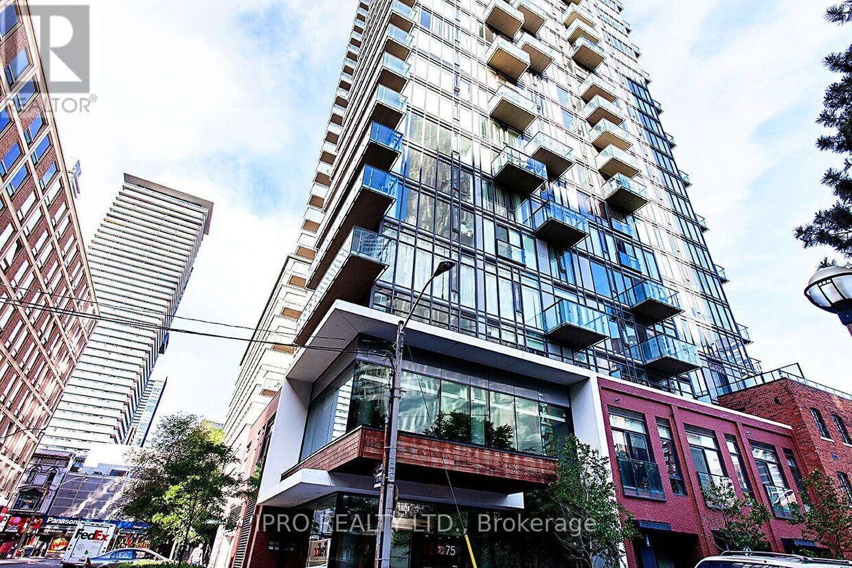 Photo principale - 75-375 St Nicholas St