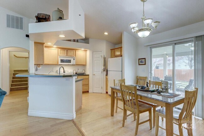 Building Photo - Pet Friendly Home in Meridian!