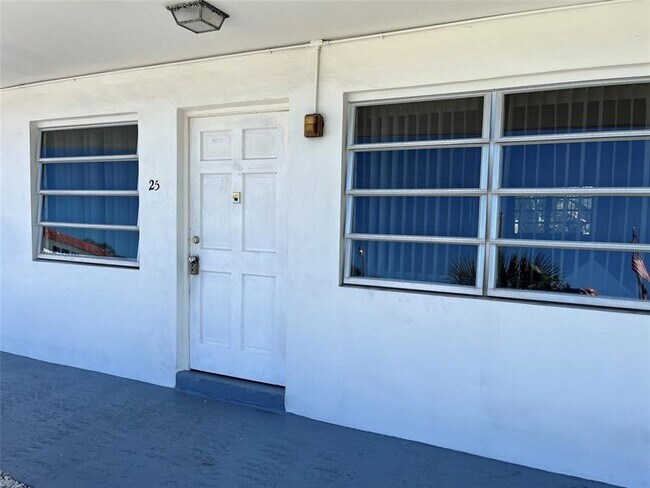 Foto del edificio - 22 SE 3rd Terrace