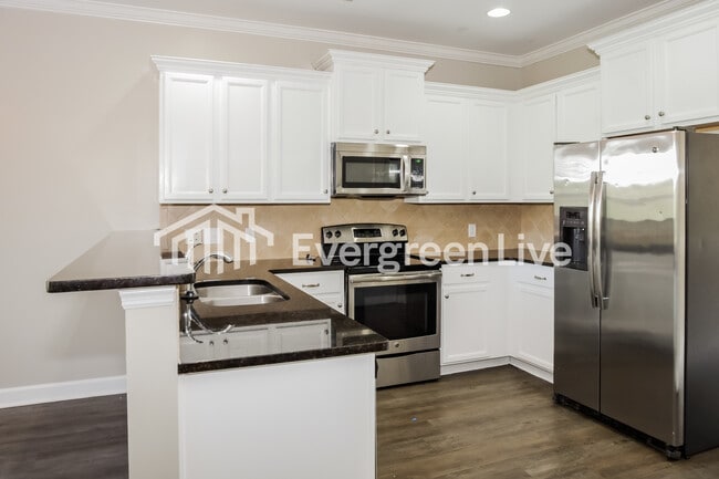 Building Photo - 107 SW Properzi Wy