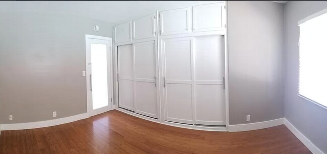 Dormitorio - 2325 Kansas Ave