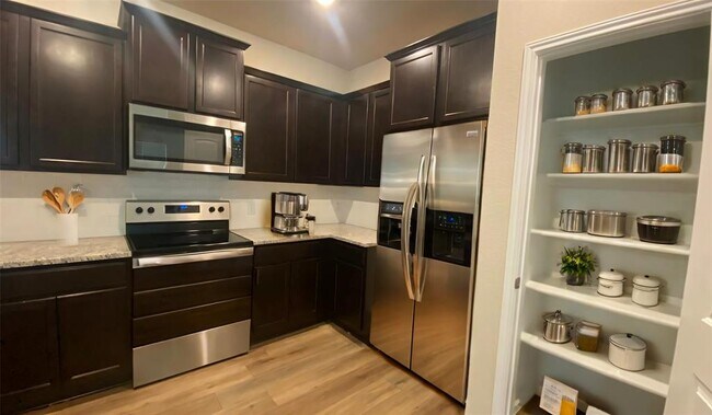 Foto del edificio - 172 Onna St