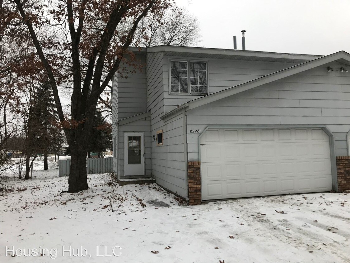 Primary Photo - 8230-8230 Pleasant View Dr