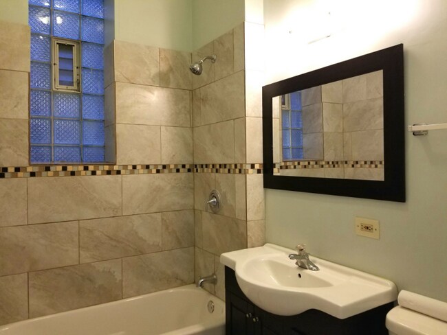 Foto del edificio - 2241 W Taylor St