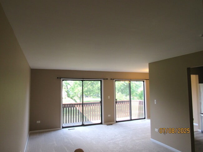 Building Photo - 950 Cumberland Ct