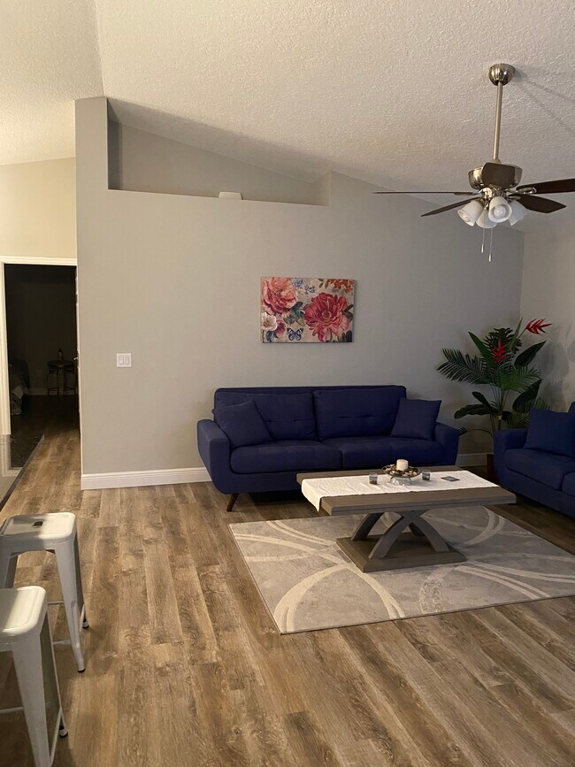 Foto del edificio - 9416 N Del Rio Way