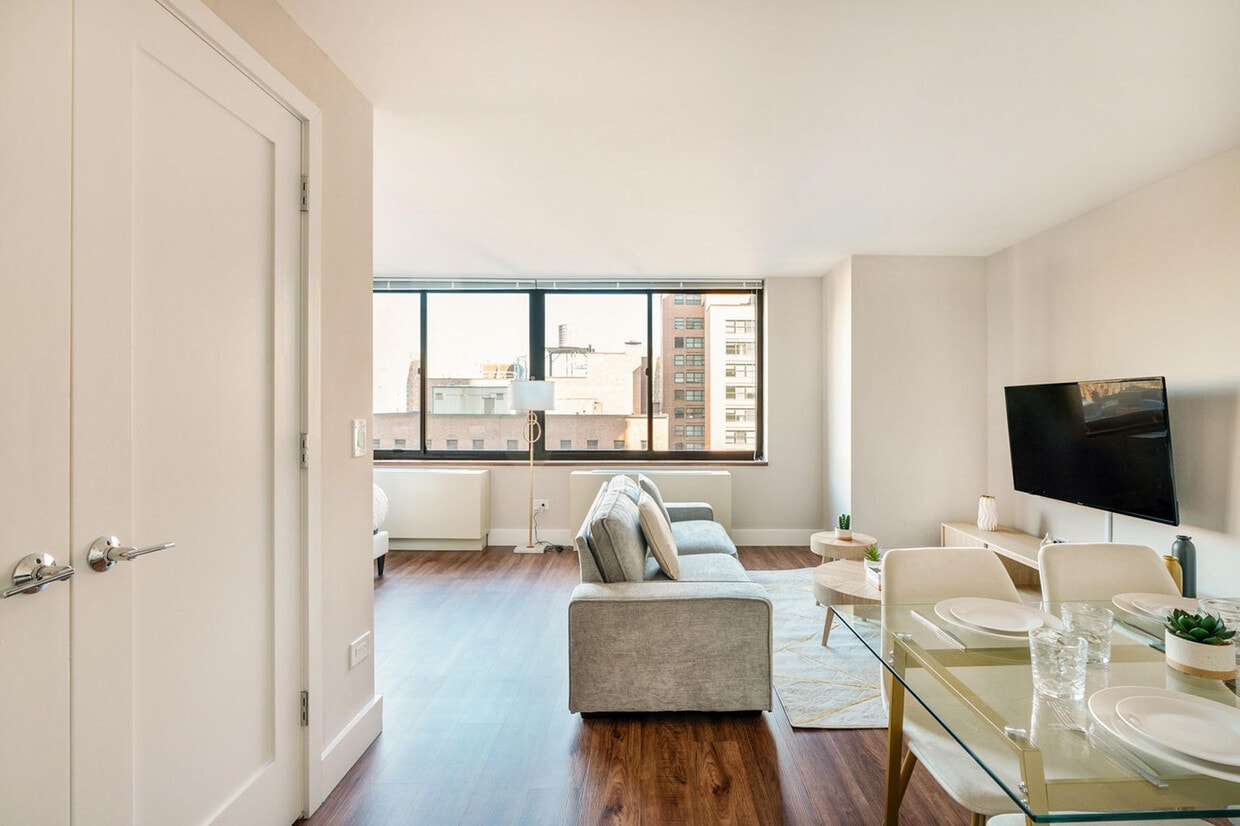 Foto principal - 175 E 96th St