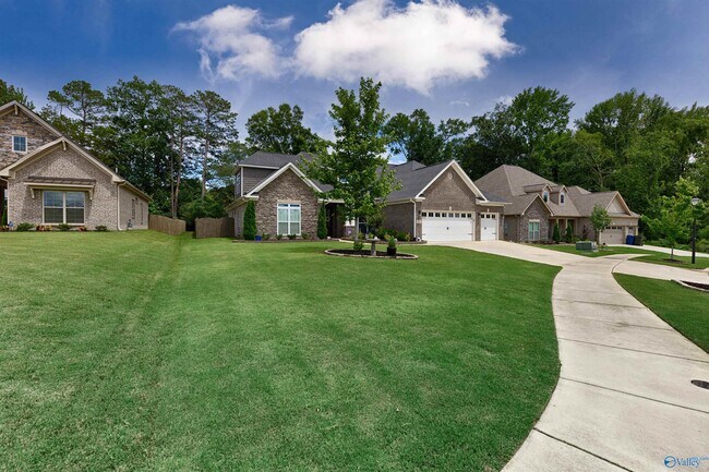 Building Photo - 201 Fernbridge Blvd