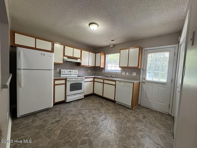 Foto del edificio - 204 Live Oak Ct