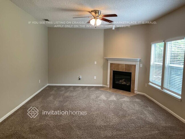 Foto del edificio - 1408 Blue Spring Ct