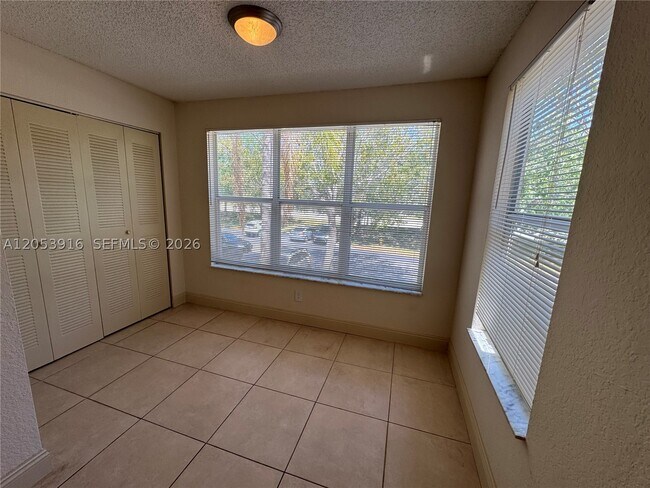 Foto del edificio - 417 Vista Isles Dr
