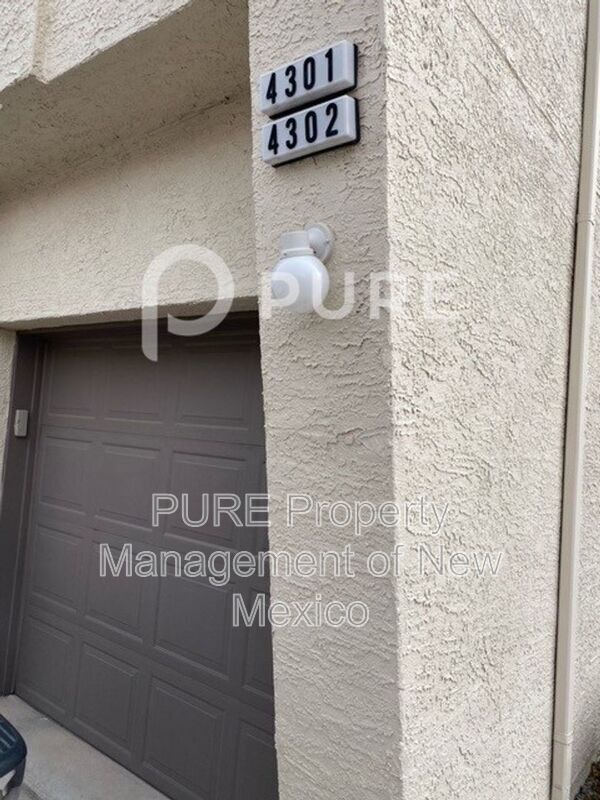 Foto del edificio - 6501 San Antonio Dr NE