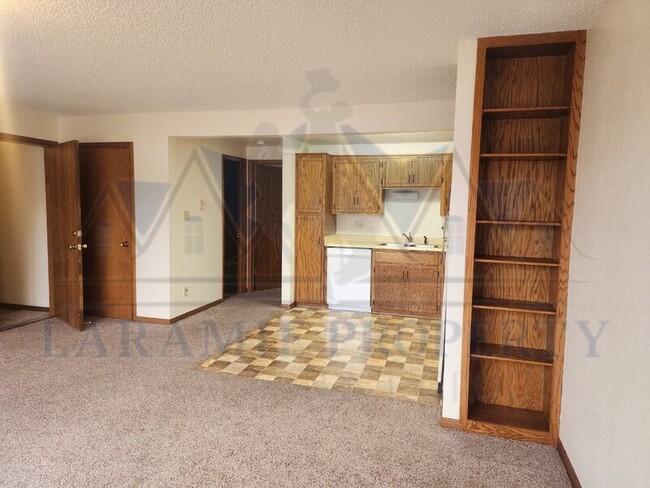Building Photo - 1725 Fetterman Dr