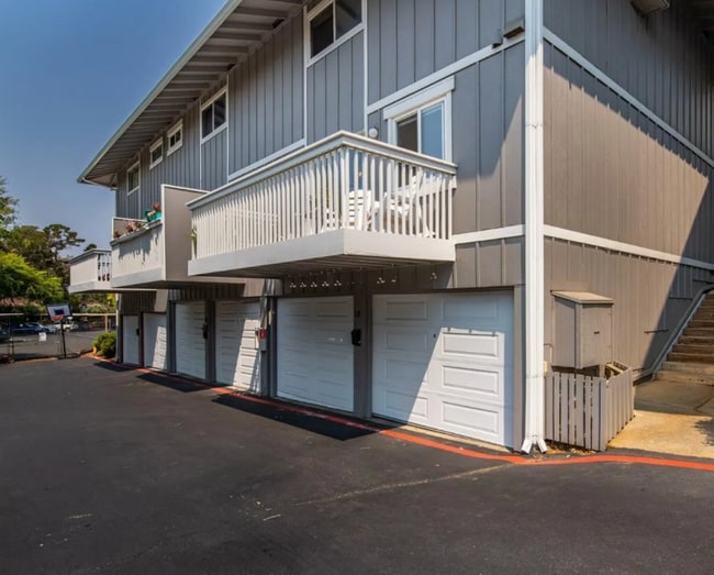 Building Photo - 103 Sunset Cir