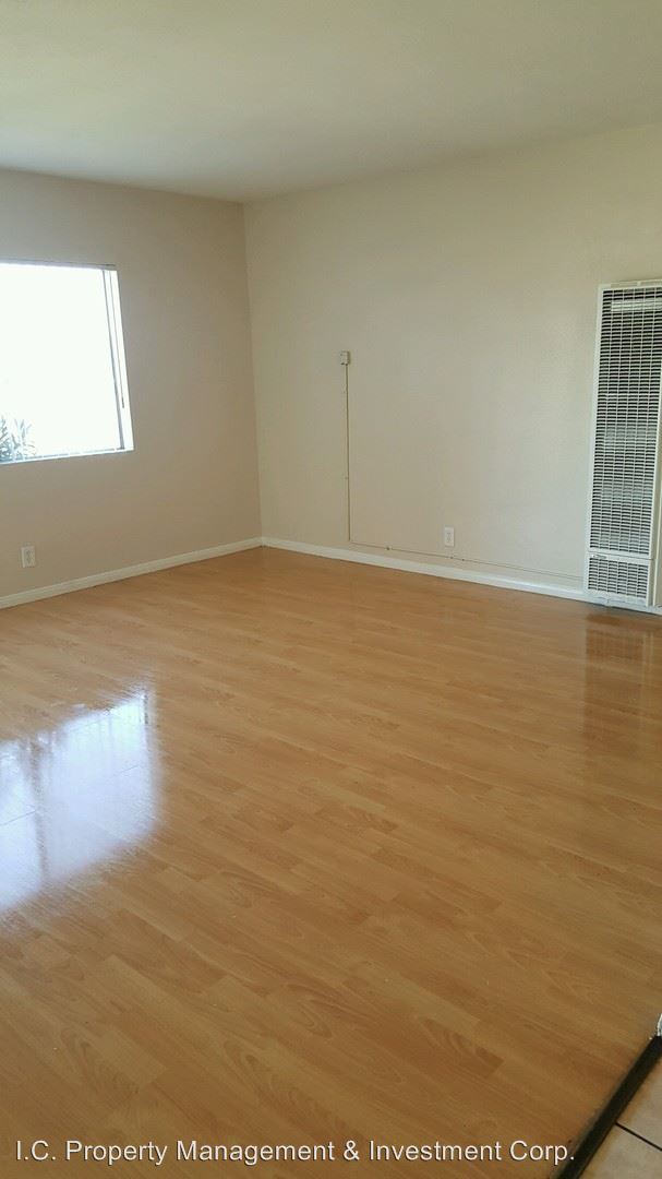 Foto del edificio - 11467 Sherman Way