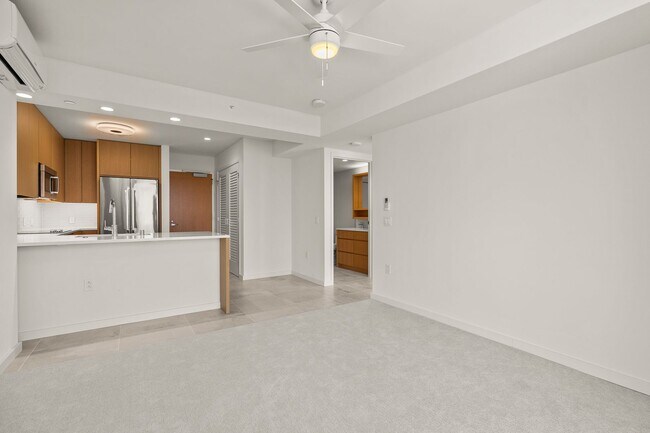 Foto del edificio - Modern 1BR w/ Lanai Views & EV Parking — S...