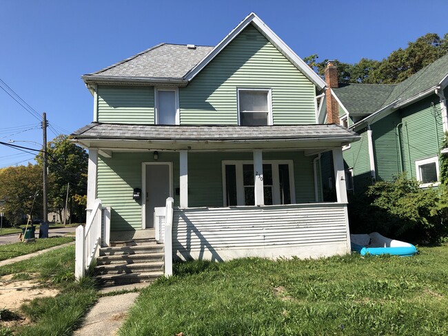 Building Photo - 230 S Pennsylvania Ave