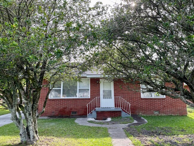 Building Photo - 109 Falkirk St