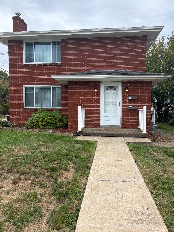 Primary Photo - 526 Foster St