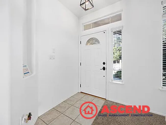 Foto del edificio - Beautiful 4 Bedroom Home In The Southwest!