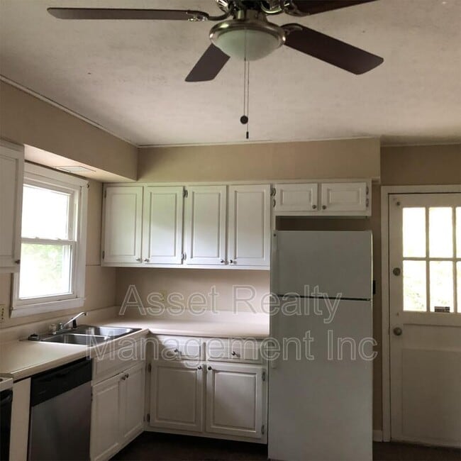 Building Photo - 709 Brookridge Cir SW