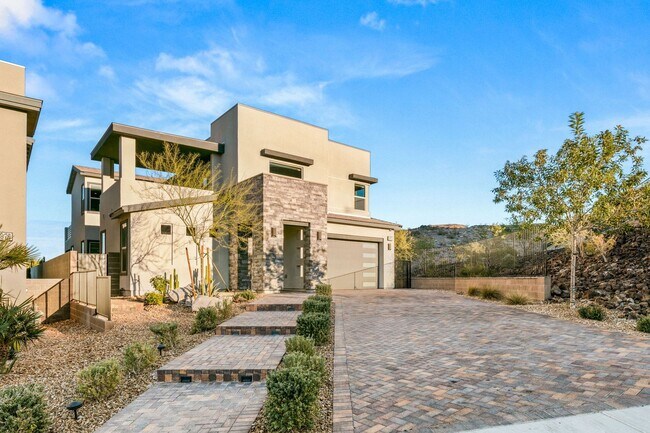 Building Photo - WONDERFUL 4 BEDROOM HOME IN MACDONALD RANCH.