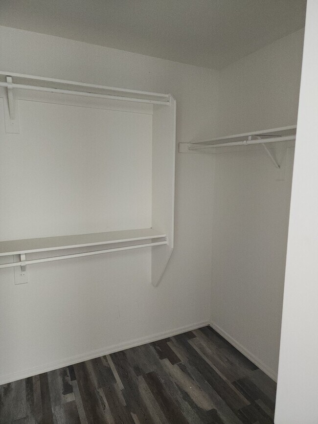 Foto del edificio - 36455 W Alhambra St