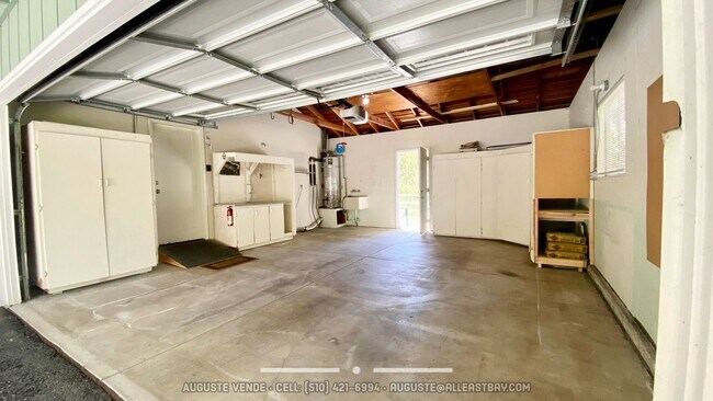 Building Photo - 66 Tara Rd