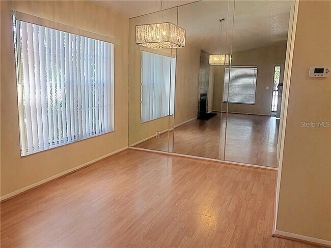 Foto del edificio - 3455 Countryside Blvd