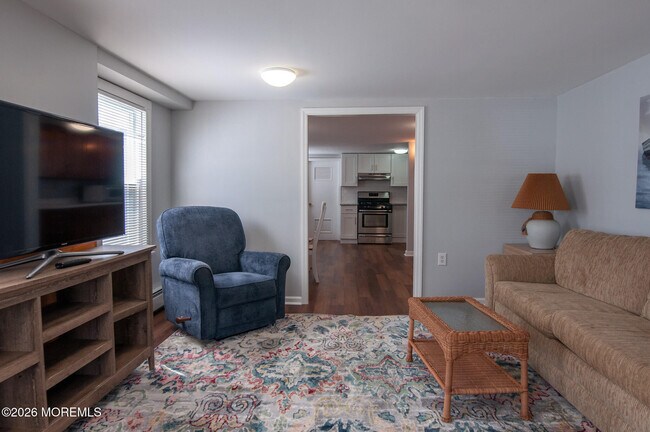 Building Photo - 124 N Cambridge Ave