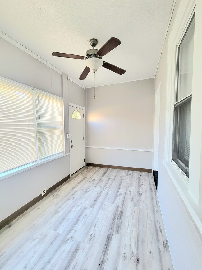 Foto del edificio - 602 Powell St