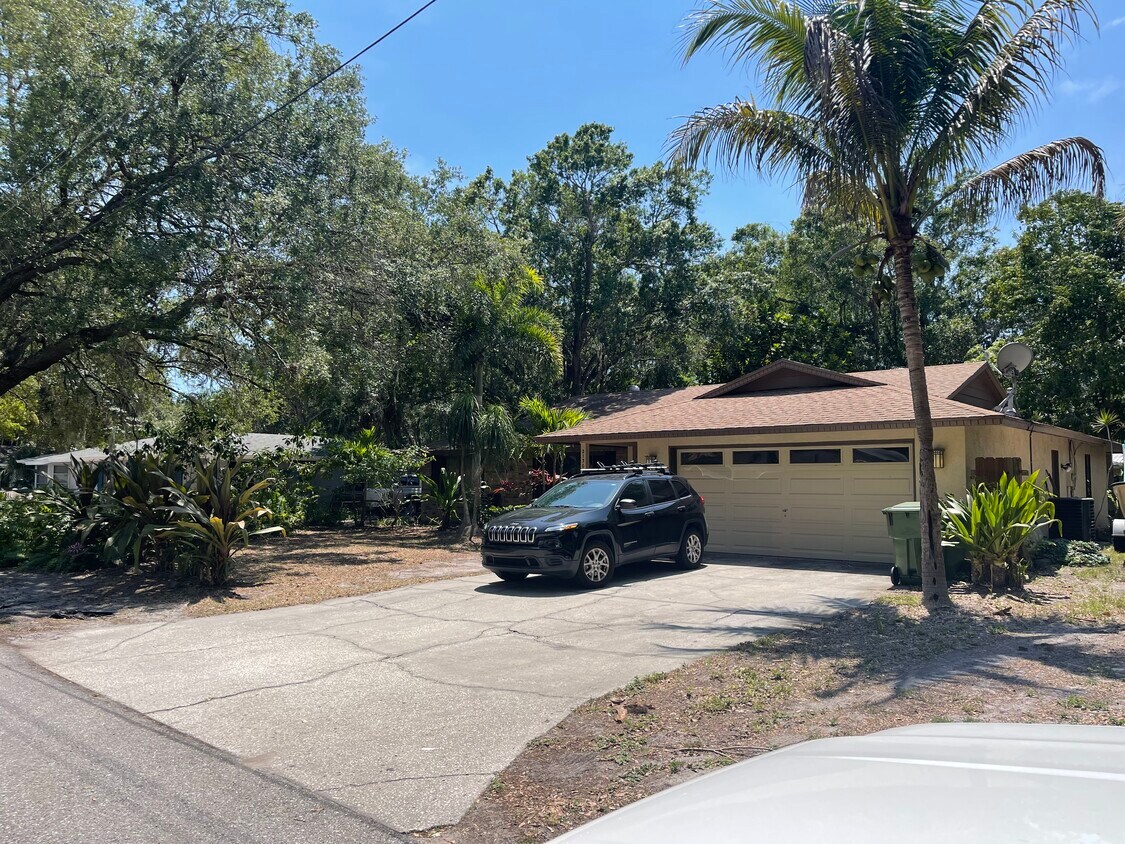 Foto principal - 2130 S Jefferson Ave