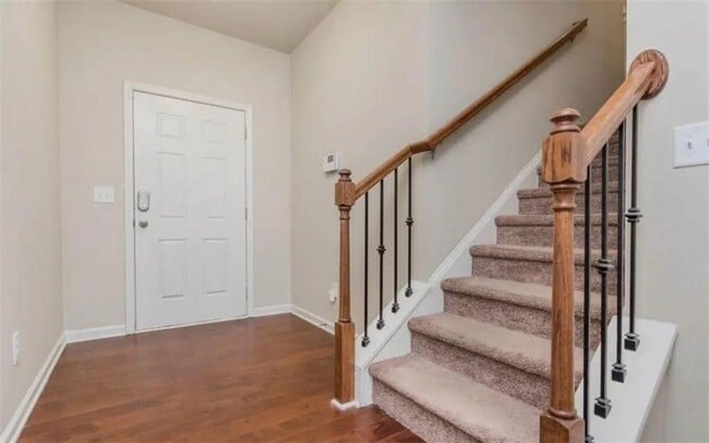 Building Photo - 3369 Castleberry Village Cir