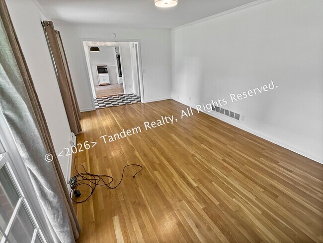 Foto del edificio - 406 Ritchie Dr