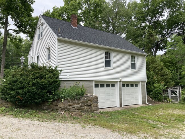 Building Photo - 282 Norwich-Westerly Rd