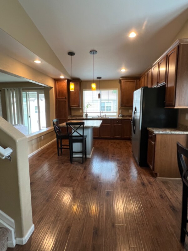 Foto del edificio - 3755 Beechwood Ln