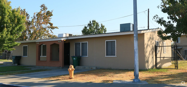 Building Photo - Sierra Vista Homes