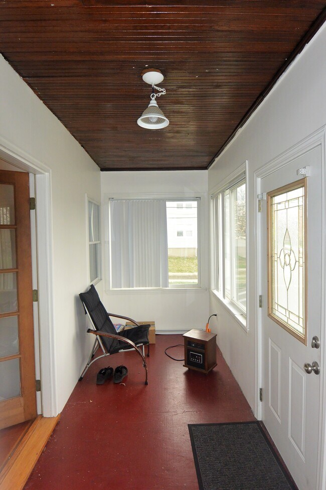 Building Photo - 56 Westminster Ave