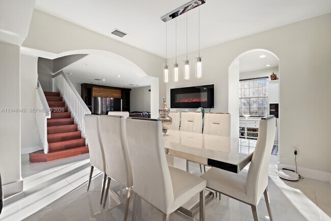 Foto del edificio - 1360 SW 142nd Ave