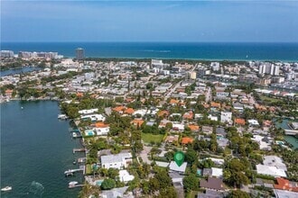Building Photo - 1320 N Biscayne Point Rd