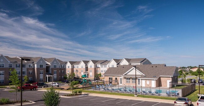 Foto del edificio - Residences at Jefferson Crossing