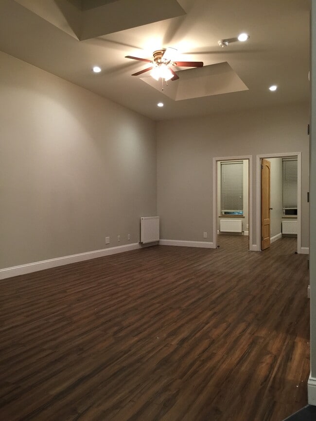 Building Photo - 343 73rd St