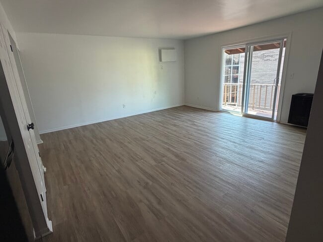 Building Photo - 342 Stuyvesant Ave