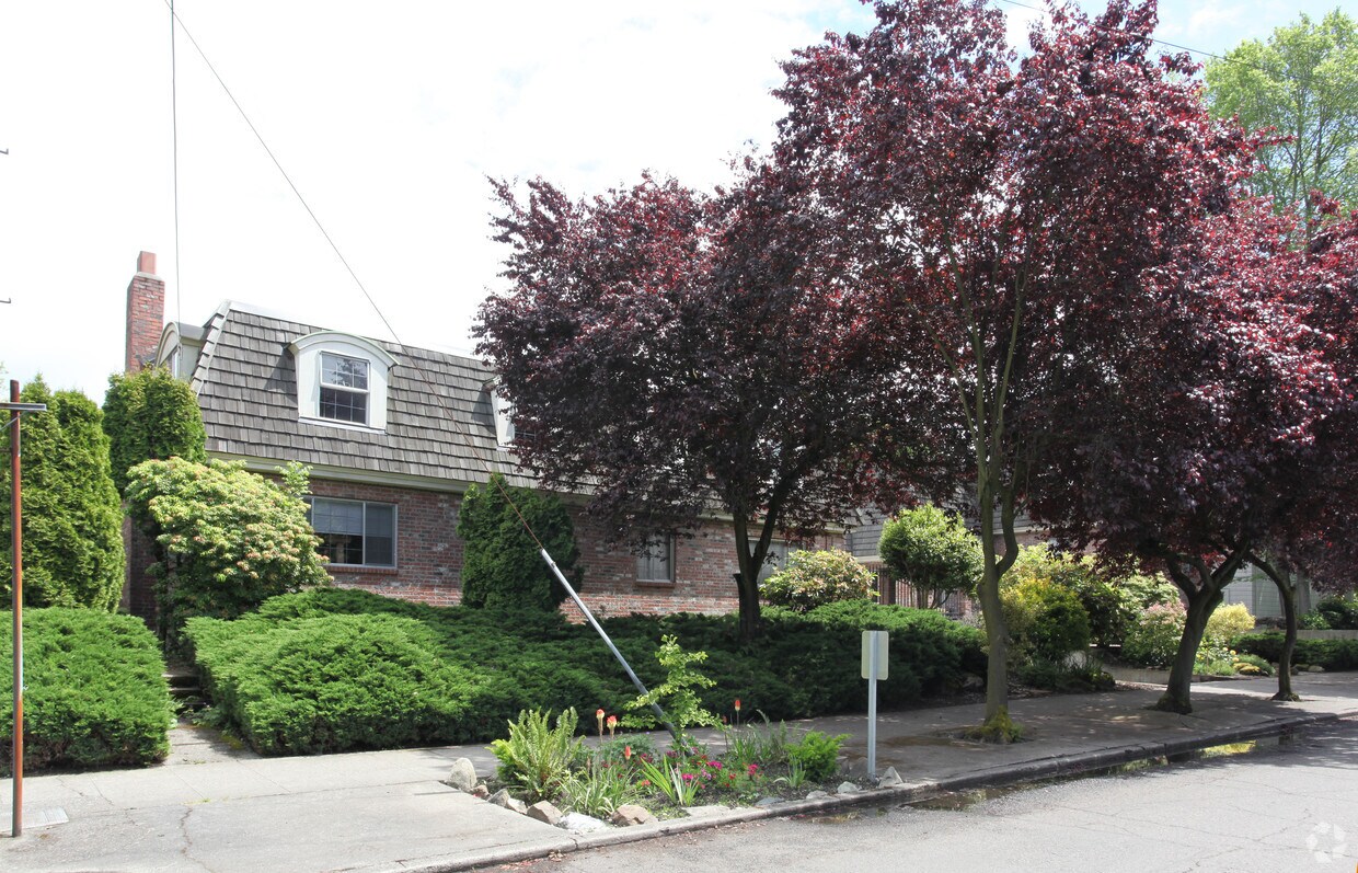 Foto del edificio - 714 Harvard Ave E