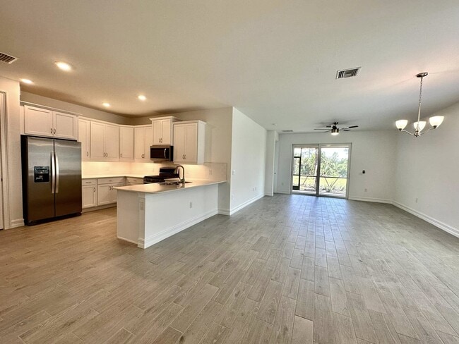 Building Photo - 43860 Blue Heron Ln