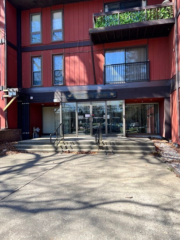 Foto principal - 170 Highland St